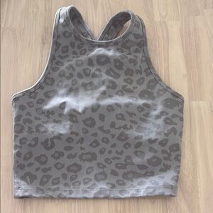 Beyond yoga Gray Leopard Print Crop Top
